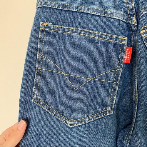 VINTAGE Studded High Rise Mom Jeans - Picture 3 of 6