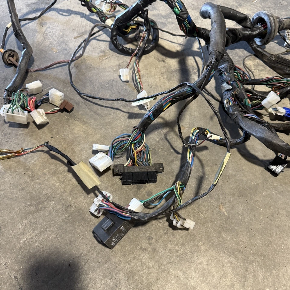 81-83 Mazda RX7 GSL Front Body Chassis Wiring Harness FB Interior Engine Bay - Image 4 of 4