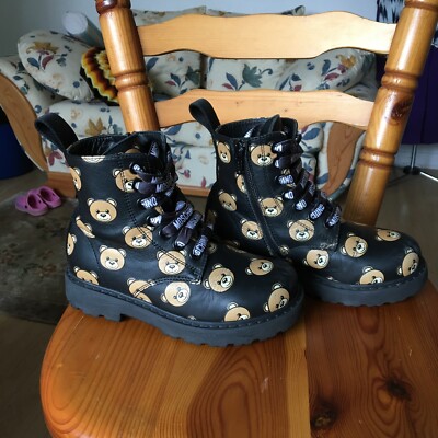 Kinder Stiefel Schnürschuhe Moschino Gr. 29