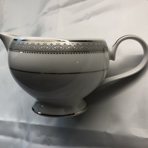 Mikasa Fine China PLATINUM CROWN L3428 Creamer NEW without Sticker - Picture 7 of 17