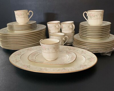 Noritake Willowbrook #9722 Bone China 30 piece Set - Mint Condition