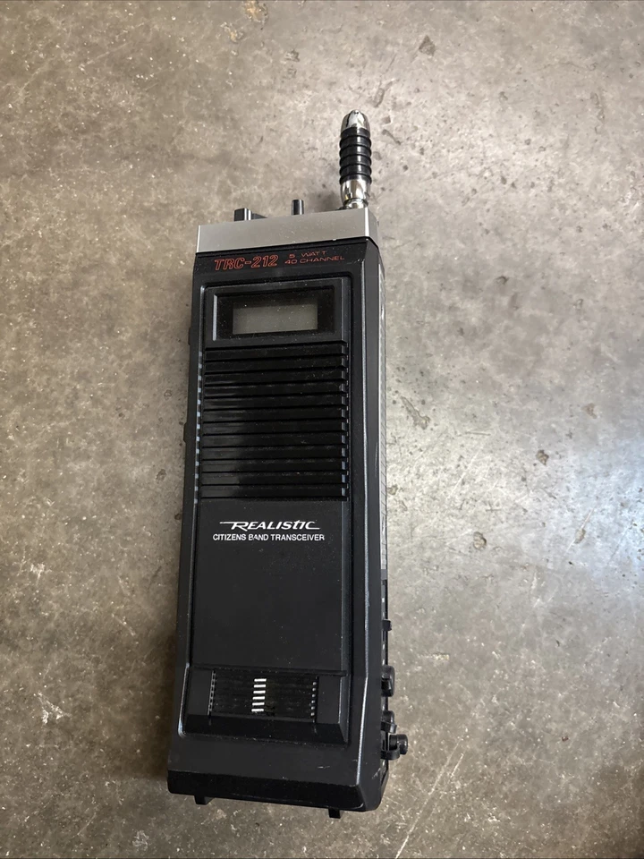 Radio Shack Realistic TRC-212 Walkie Talkie. - Image 4 of 4