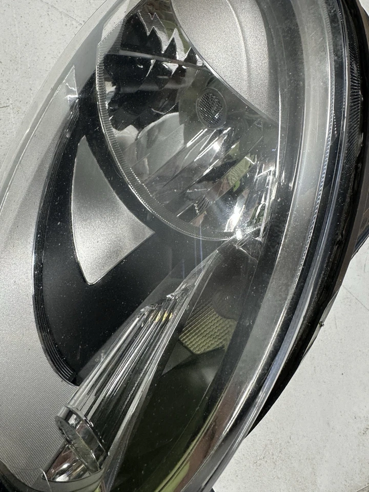 2012-2019 Volkswagen Beetle OEM Halogen Headlight Right Passenger 5C1941006 Foto 3 de 4