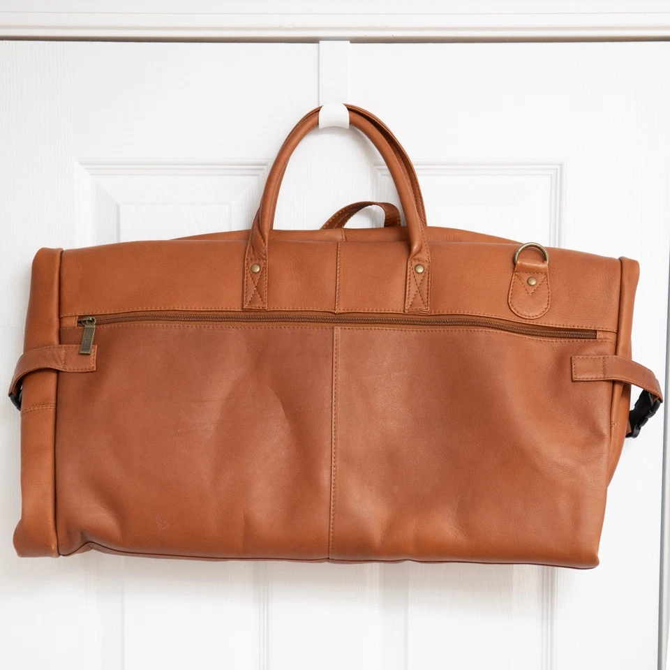 Claire Chase ¡NUEVO! Bolso triple pliegue para prendas de cuero de vaca colombiano - ¡Original $400! Foto 3 de 4