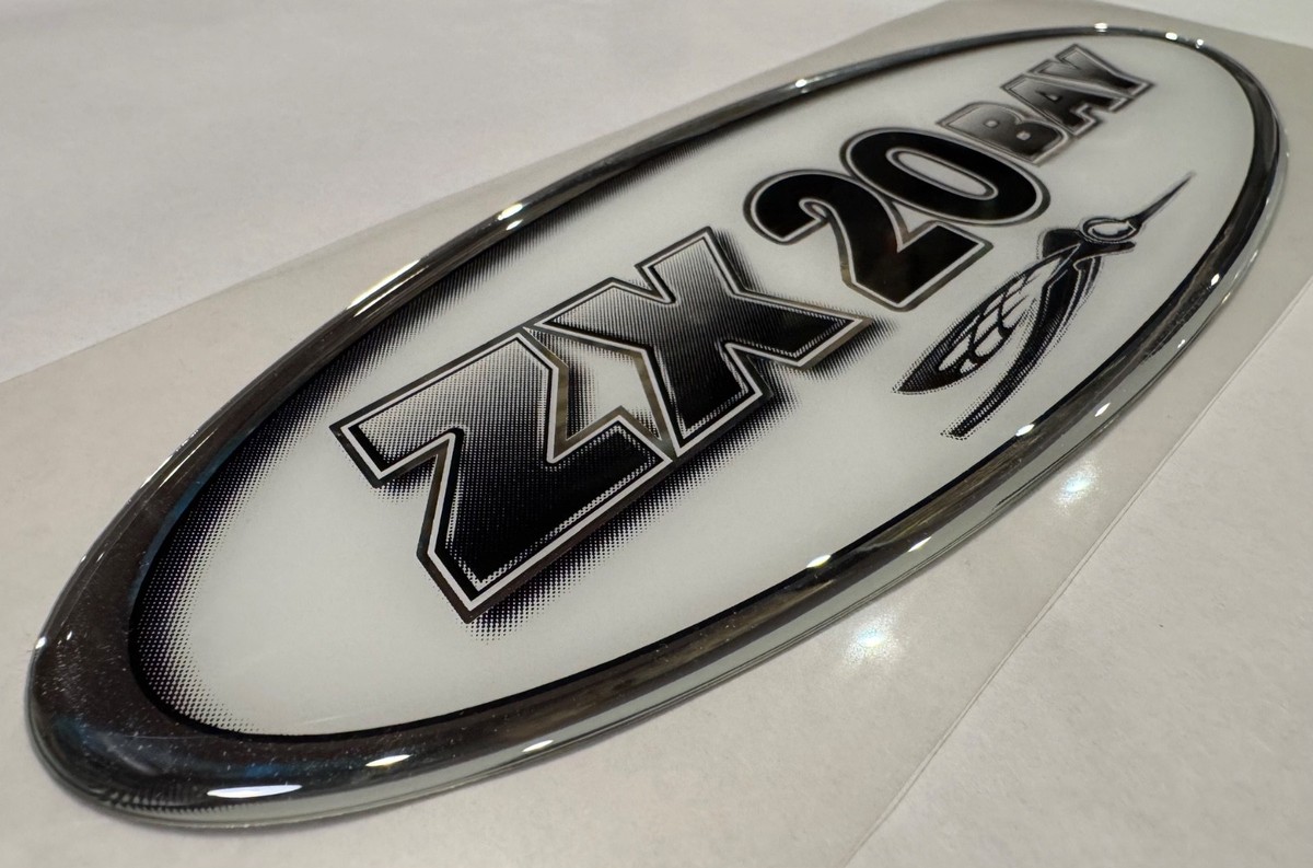 SKEETER ZX 20 BAY OEM Domed Hull Decal Emblem Badge 10.5 × 3.5
