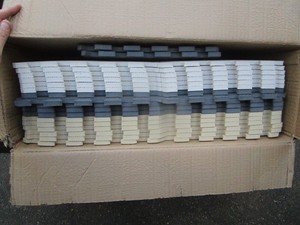 BOX FULL OF FOAM PUZZLE EXERCISE MATS  WHITE/TAN/GREY