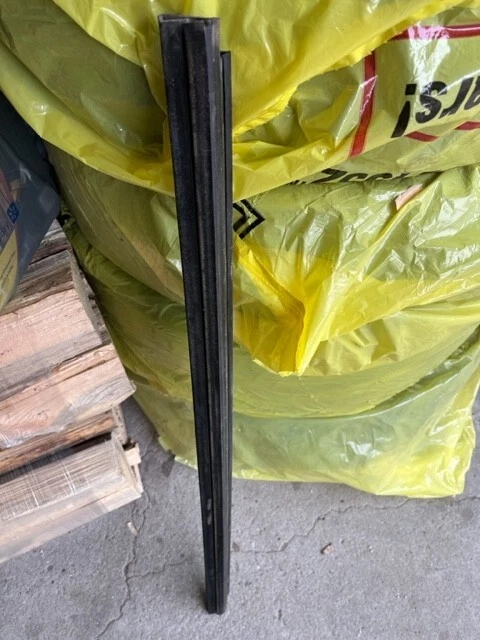 Cinturón de puerta delantera usado Chrysler Dodge Grand Caravan Weatherstrip 4894975AC 08-20 Foto 4 de 4