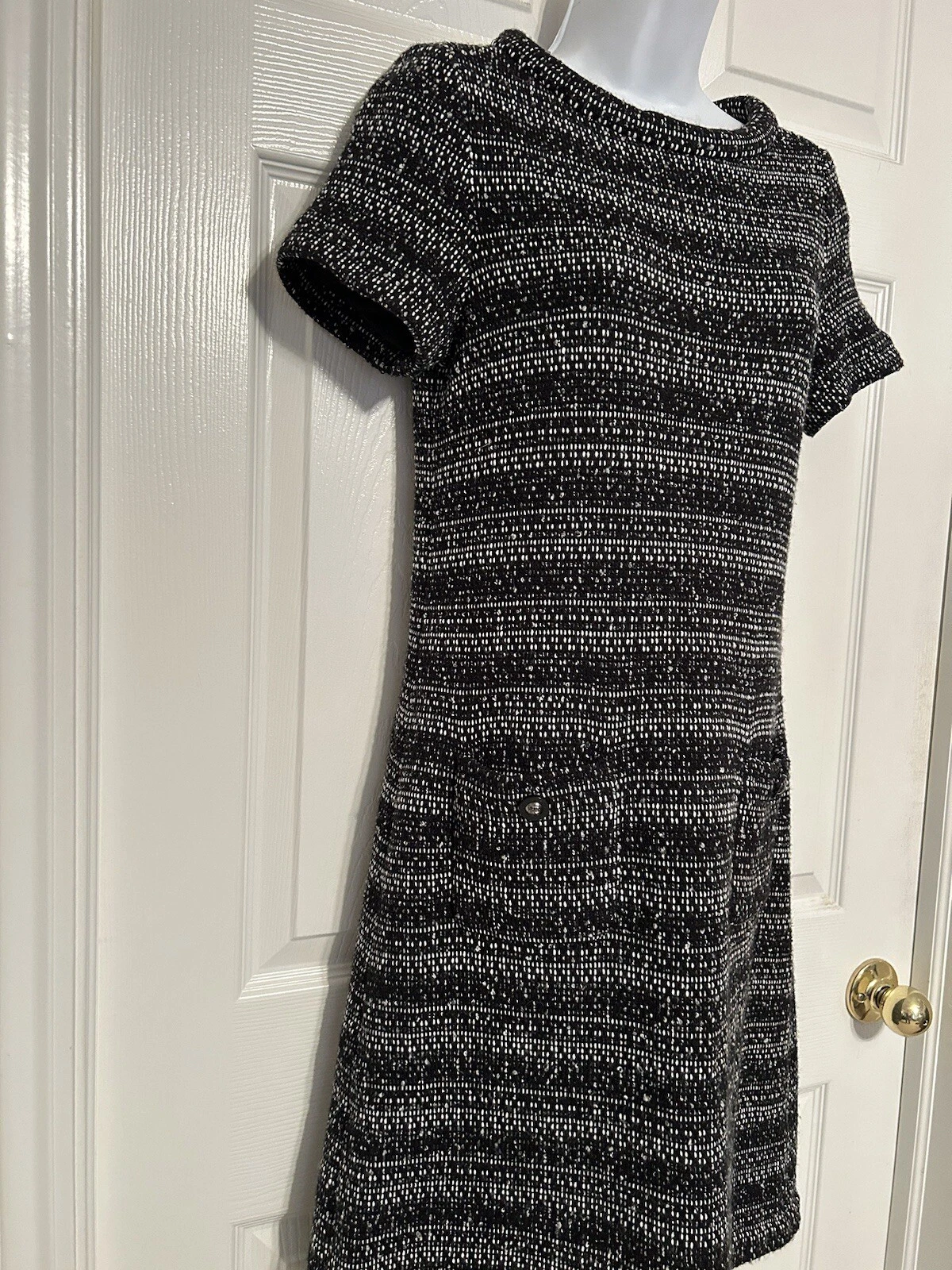 Abito Tory Burch bianco e nero in tweed taglia M scollo a imbuto stile cambio