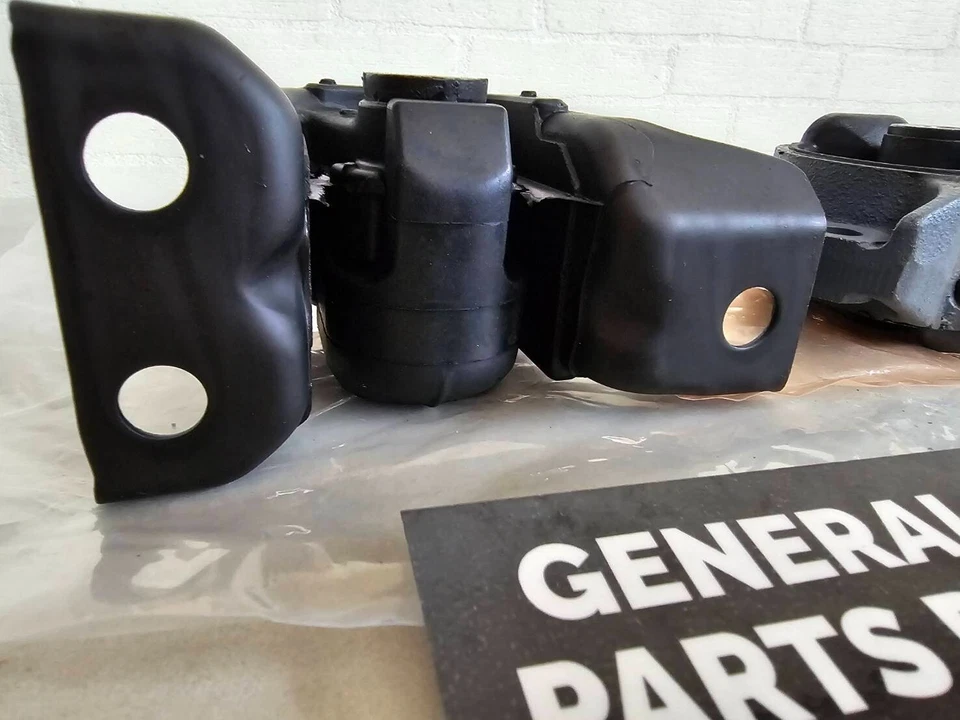 Genuine HONDA OEM ACTY HA4 HA5 HH3 HH4 ACTY TRUCK HA3 HA4 Engine Mount Set of 2 - Imagem 2 de 4