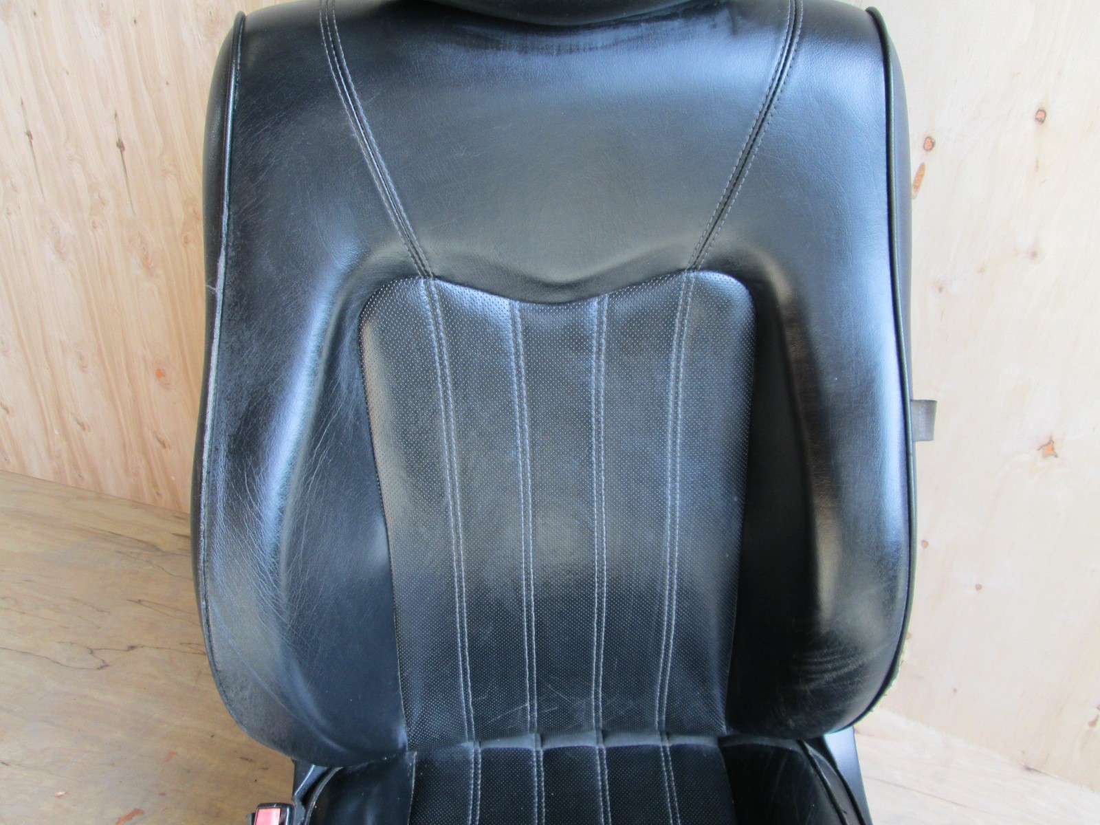 Maserati  Quattroporte -  LH / Driver Seat (black) w/ Rails / Guides - Heated