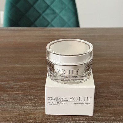 SHAKLEE YOUTH Advanced Renewal Night Cream Light 1.7fl oz- Anti-Aging NEW