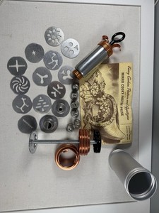 Vtg Mirro Cookie Pastry Press Decorator Set w/12 Plates & 8Tips Aluminum Copper