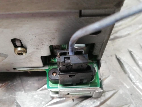 8200290680 Sistema Audio/Radio Cd para RENAULT LAGUNA II (BG0) 8242 - Imagen 3 de 6