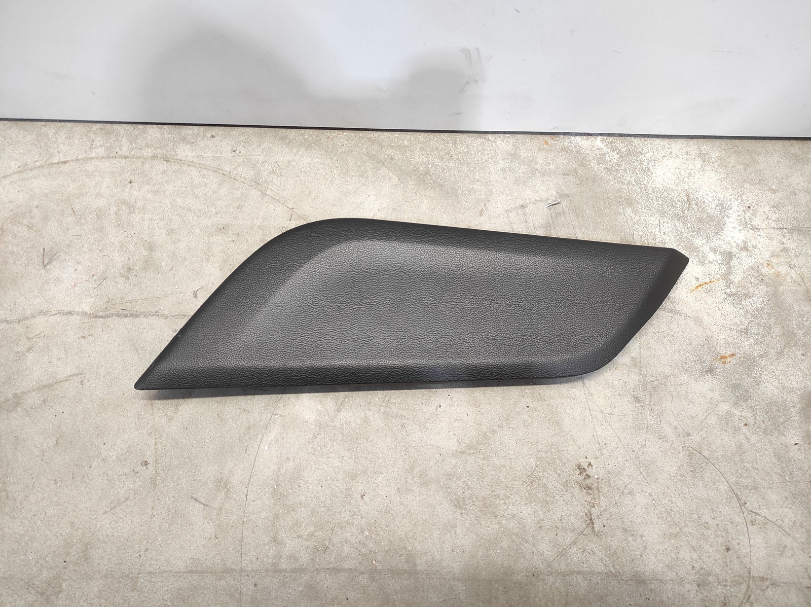 FORD USA MUSTANG Coupe Dashboard RH Side Trim FR3B63044E06 2018 29049374