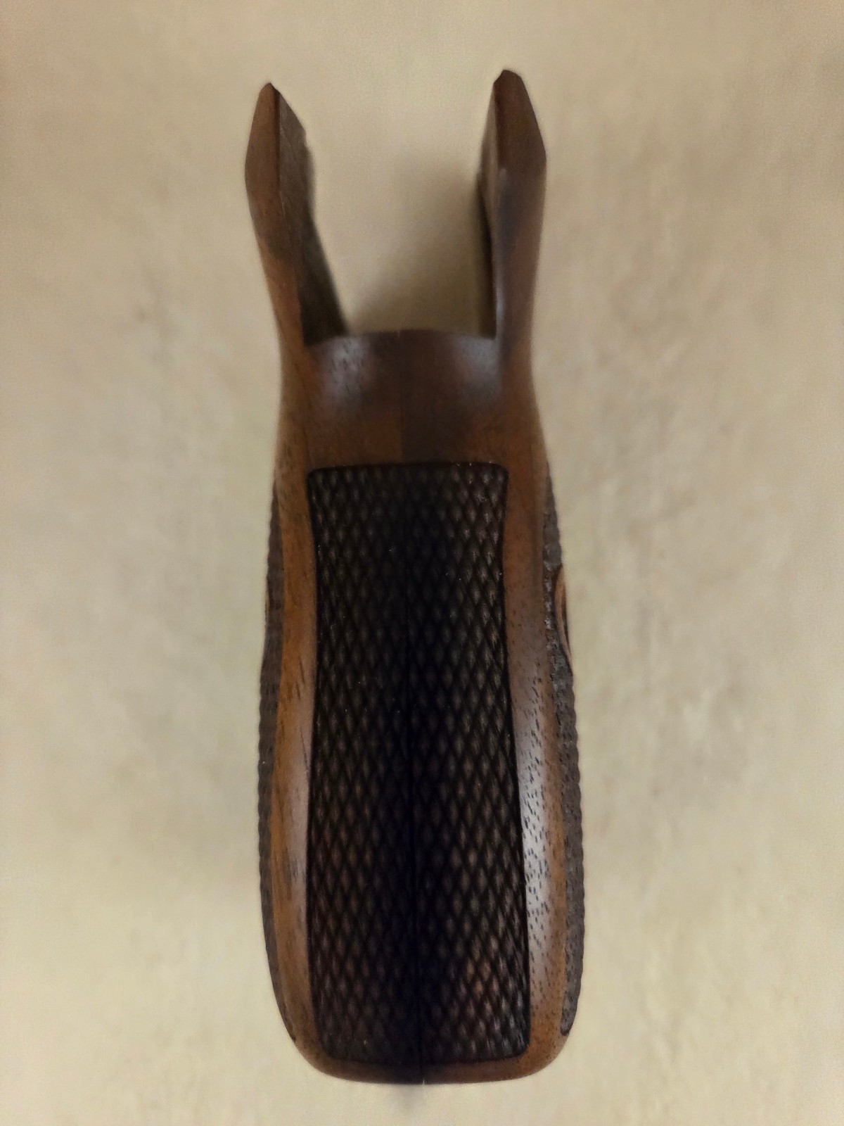 SIG P210 English Walnut Chkd+Back/Logo Pistol Grips w/Bottom Mag Rel./Lanyard L