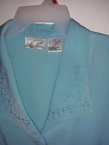 Women's Cathy Lee 18/20 Beautiful Blue TOP, s/s, special accents - Picture 2 of 5
