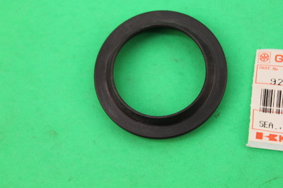 NOS Kawasaki ZX750 EN500 Fork Outer Tube Seal PART# 92093-1359 | eBay