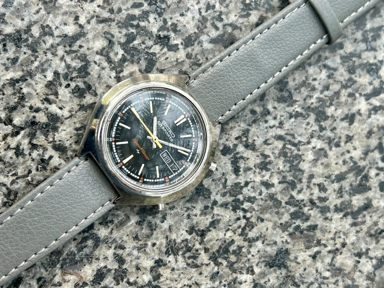 RARE Vintage Seiko 5 Sports Speed Timer Men’s Automatic Watch Japan 7015-7000 image 3