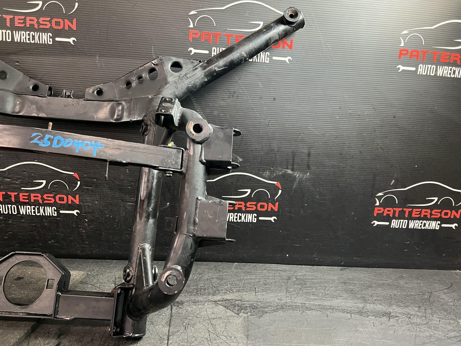2002 MASERATI SPYDER 4.2 REAR SUSPENSION CROSSMEMBER CRADLE