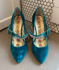 Escarpins Gucci velours ornements cristal Taille US 8 Taille italienne 38,5