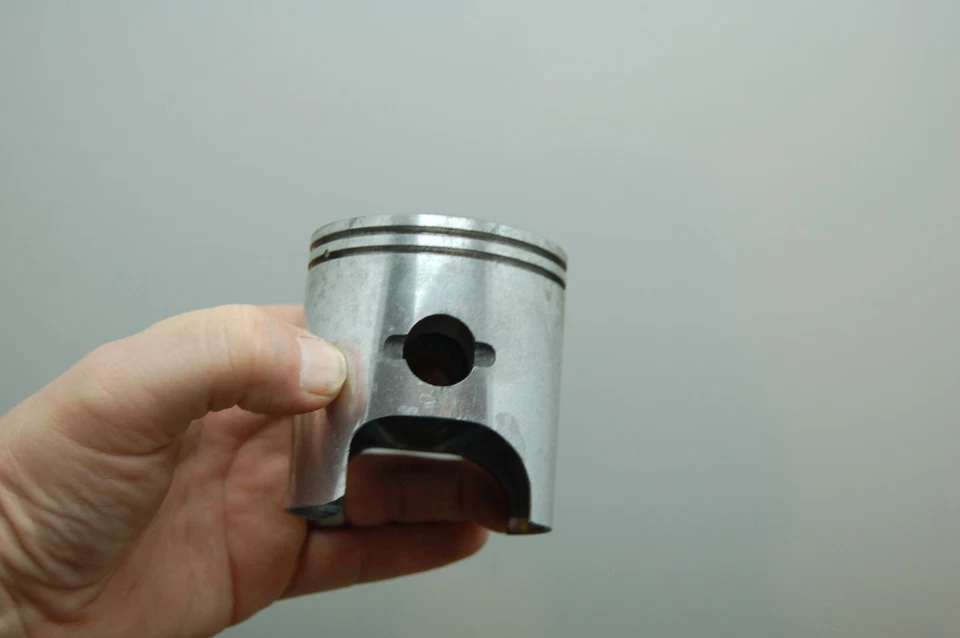 Nuevo de Lote Antiguo Original Suzuki 12110-16400 STD Pistón ESTÁNDAR 1969-1971 TS250 1970 TM250 Foto 4 de 4