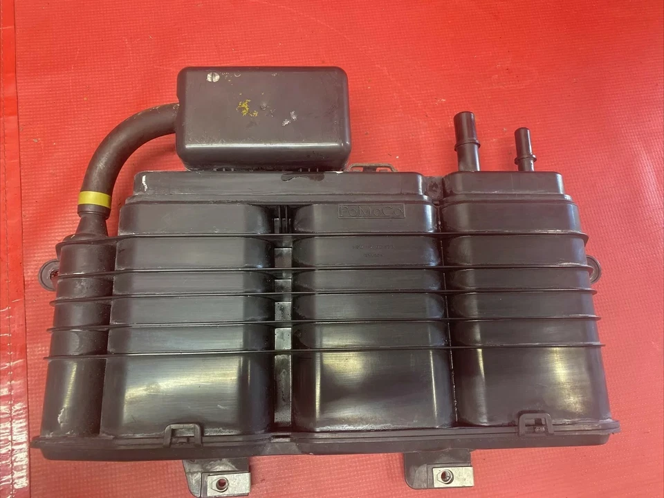  Bote de carbón para Ford Fusion 2009; botes de vapor - evaporato Foto 3 de 4