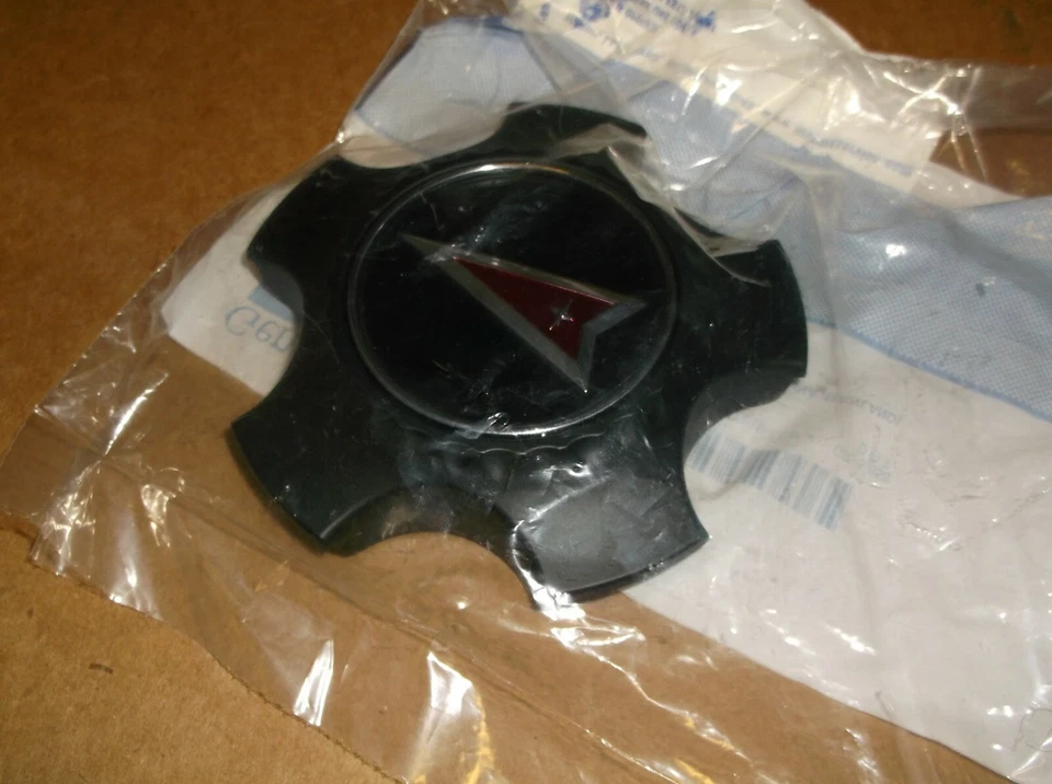 Tapa central de rueda Pontiac G8~92203235~2008-2009~genuino OEM GM~GT~GXP~Nuevo~  Foto 3 de 4