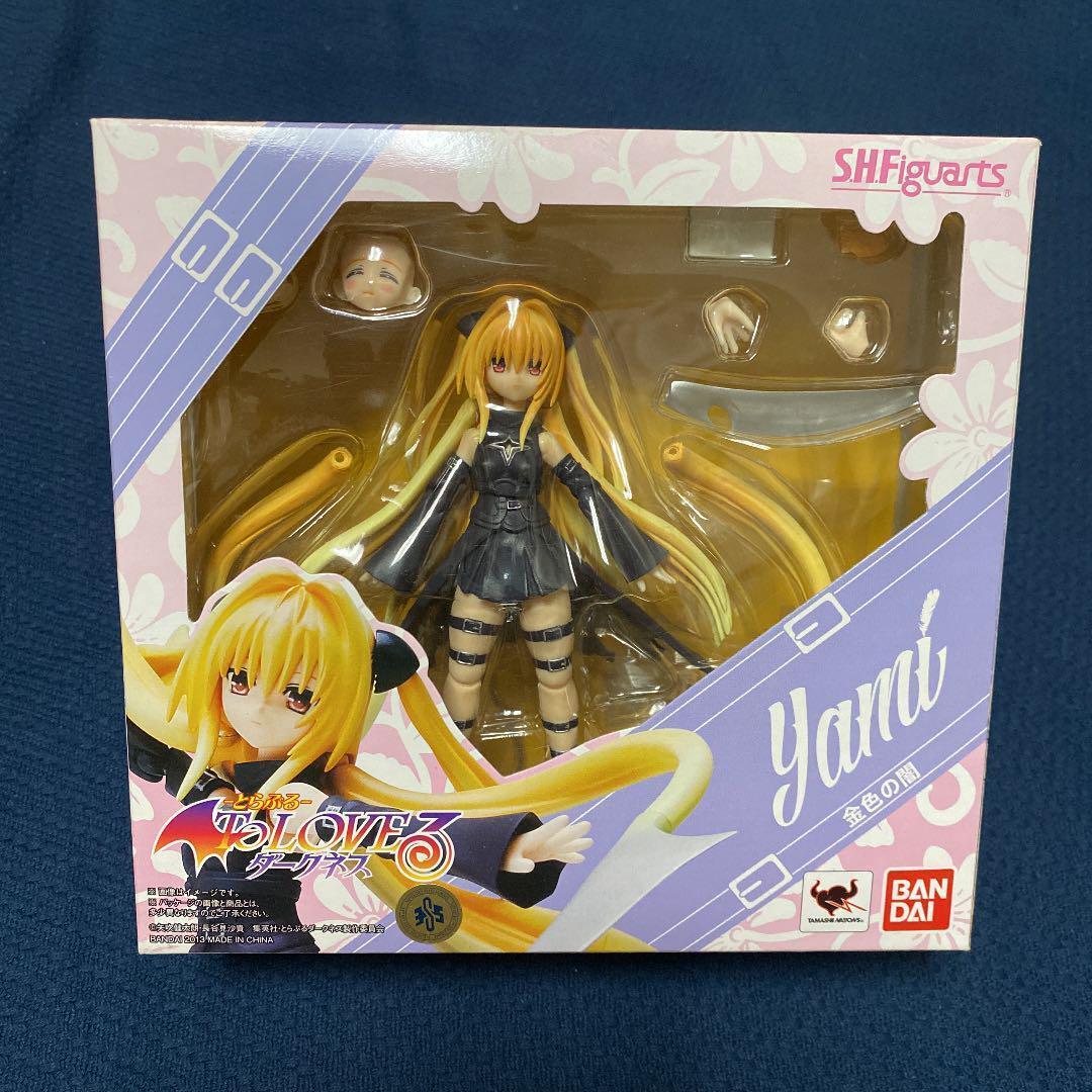 Figure S.H.Figuarts Golden Darkness Figure S.H.Figuarts Golden Darkness