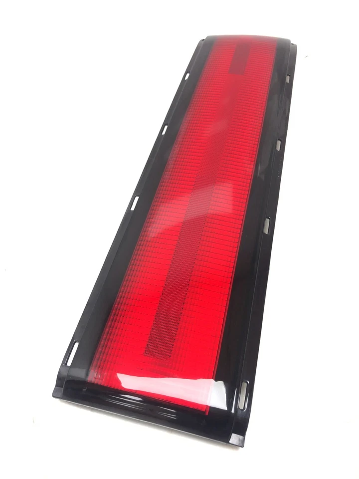 Lámpara trasera derecha genuina GM NOS para Buick LaSabre 1986-1989 16503840 Foto 2 de 4