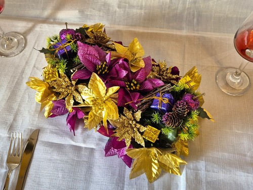 Artificial Flowers Christmas Table Centerpiece Poinsettia Rose Berries Holly - Picture 2 of 16