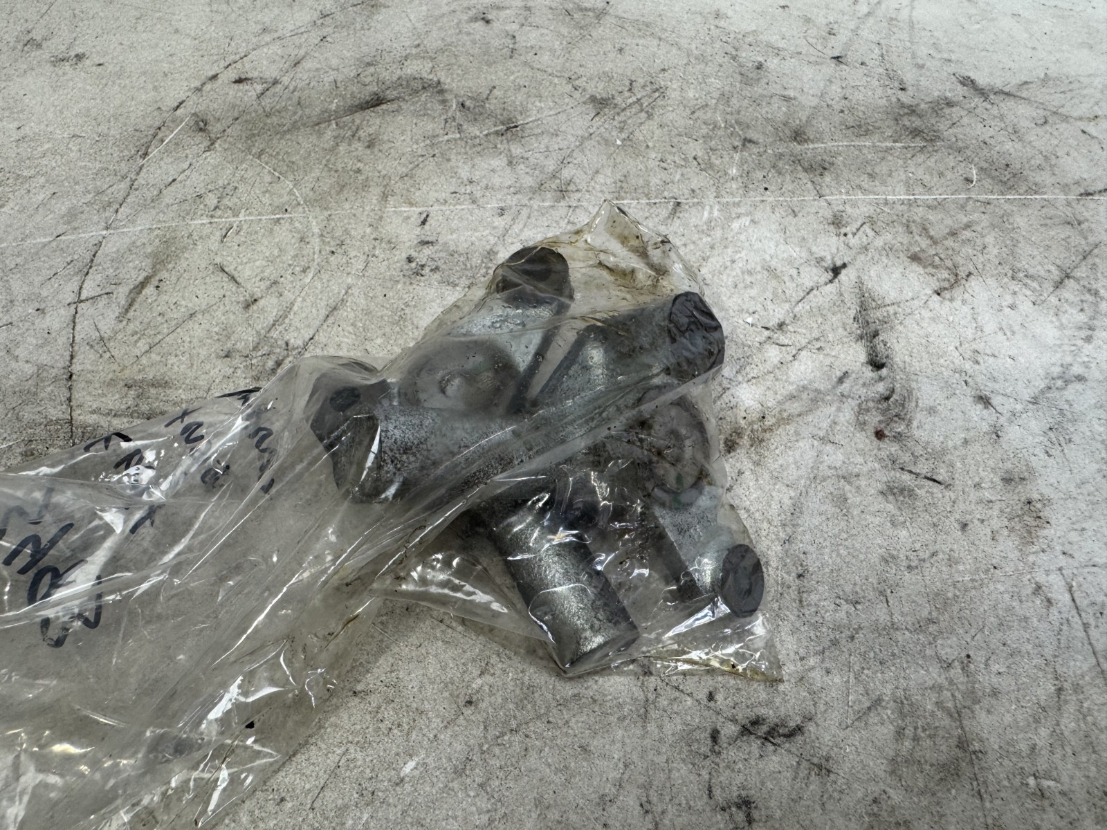 1999 FERRARI F355 CONVERTIBLE OEM U.S. LHD TIMING TENSIONER DAMPER F129C