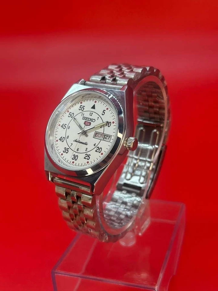 Автоматические мужские часы Seiko 5 белый циферблат день-дата японское производство нержавеющая сталь - Изображение 2 из 4