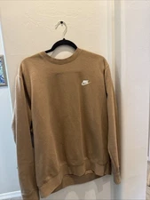Nike Sportswear Club Fleece Sweatshirt Crewneck Khaki Tan Size L BV2662-247 NWT
