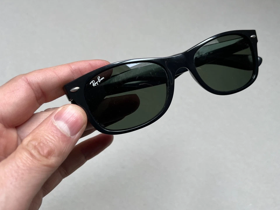 lunettes de soleil Ray-Ban RB2132 New Wayfarer Classic Noir 52-18 avec etuis - Photo 2/4