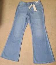 No Boundaries Relaxed Flare Mid Rise Size 6 NWT