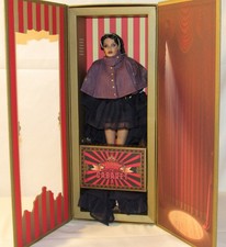 Clairvoyante Rayna Ahmadi NRFB Nu. Face Integrity Toys 2025 Le Cirque Cabaret