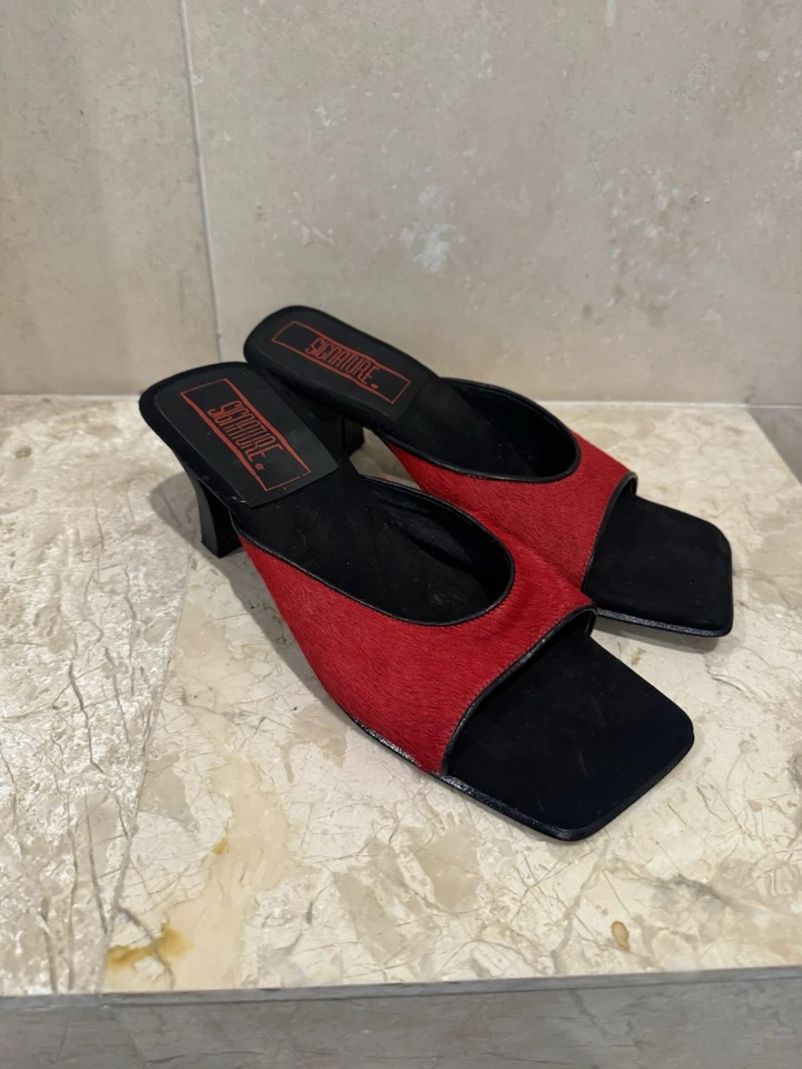 Zapatos De Colección Años 90 Rojo Piel de Poni Cuero Slides EE. UU. 8 Puntera Cuadrada Tacón de Gatito Nuevos Sin Caja Foto 4 de 4