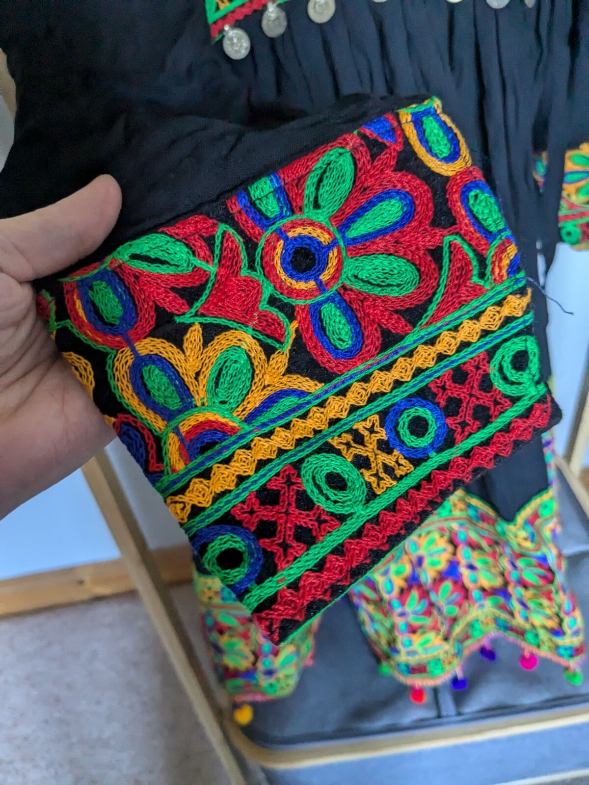 Picture 3 of 24