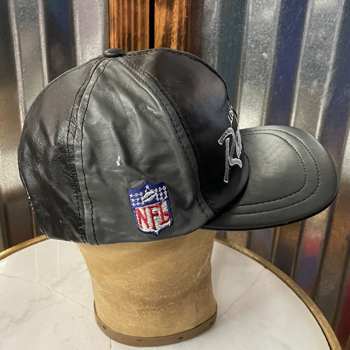Vintage LOS ANGELES RAIDERS Black Leather Script Official Vintage LOS ANGELES RAIDERS Black Leather Script Official