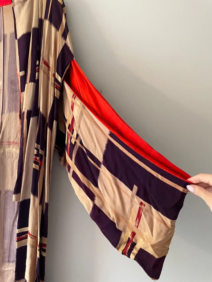 100% Silk Tan, Purple, and Red Pattern Robe with Belt and Bell Sleeves - Image 4 of 4