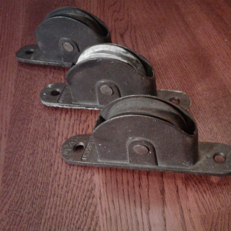 SARGENT RECLAIMED ANTIQUE 2 1/4" CAST IRON SASH WINDOW CORD PULLEY 3 EA. U.S.A.