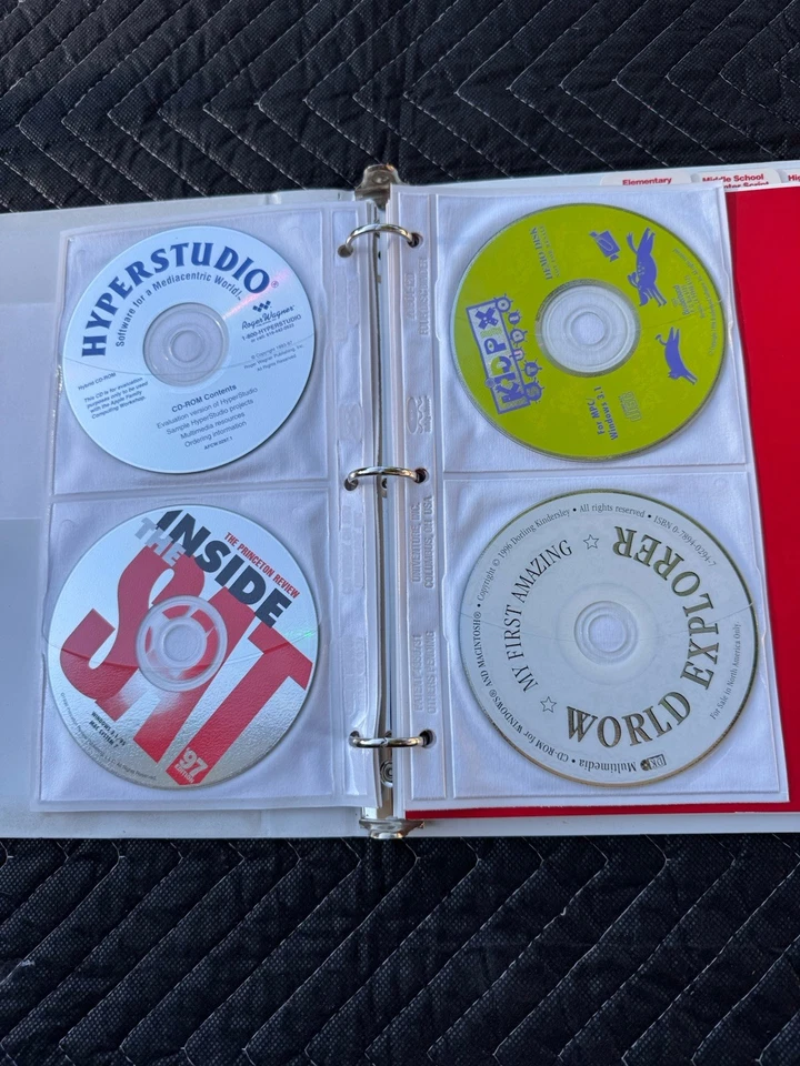 1997 Apple Computer Family Computing Workshop ClarisWorks Groiler Kidpix Mac/PC - Image 4 of 4