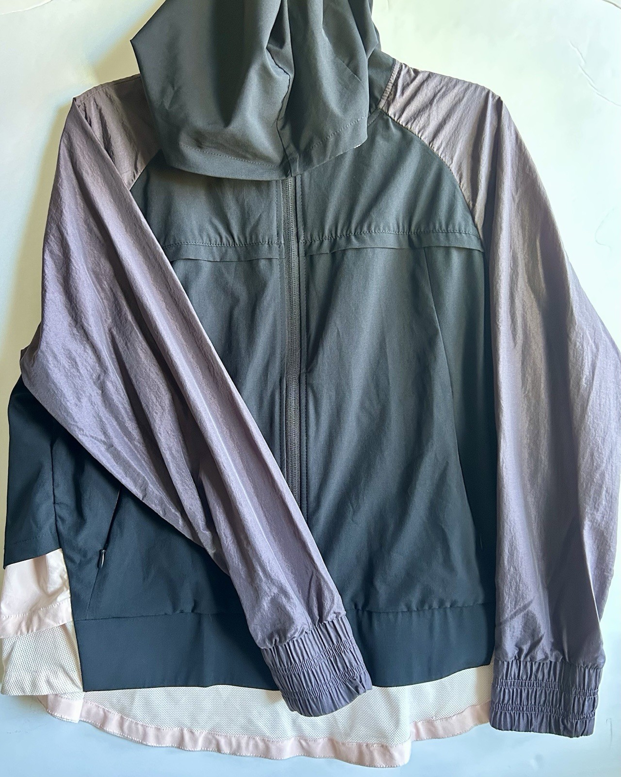 Fabletics Lightweight Hooded Windbreaker Jacket B… - image 2