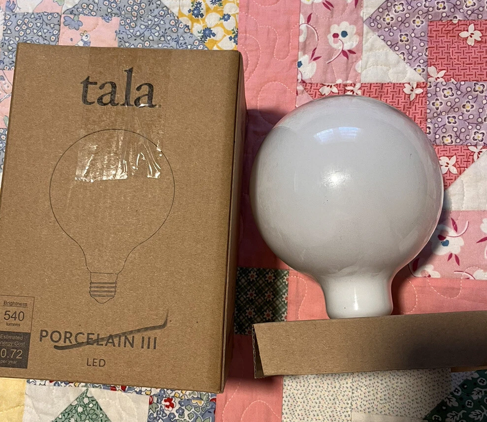 Tala Porcelain III LED Light Bulb Matte White 540 Lumens 6W NEW in Box West Elm