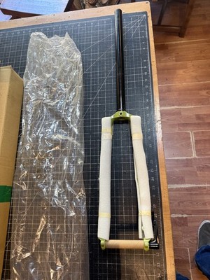 Surly Disc Trucker 26'' Fork 1 1/8in & thru Axle 100mm flat mount  Key Lime Green