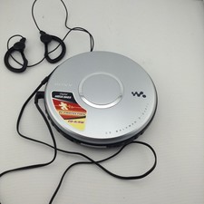 Sony D-EJ011 CD Walkman Silver -Factory Headphones- Great Condition -Tested