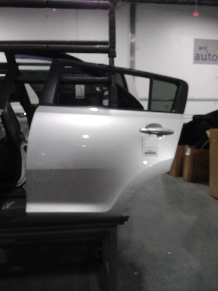 Conjunto de puerta trasera izquierda usado lado trasero se adapta a: Kia Sportage 2013 con tinte de privacidad gl Foto 3 de 4