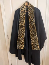 Vintage Signature Studio Cape Coat Leopard Print