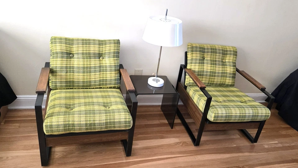 JUEGO RARO DE DOS SILLAS CON MARCO DE HIERRO DE SALÓN VINTAGE AÑOS 80 TAPICERÍA ORIGINAL-LIMPIO Foto 2 de 4