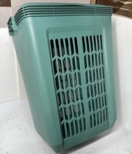 RUBBERMAID Vintage Hamper GREEN  2.2 BU/77.5 L READ DESC